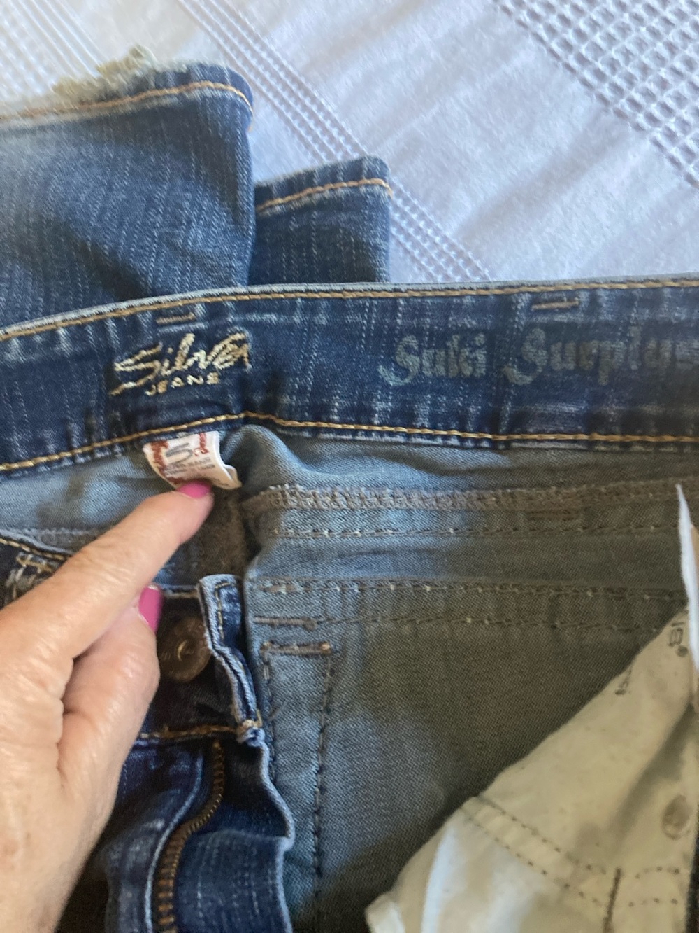 Jeans Subcategory Identification - Picture 2 of 5